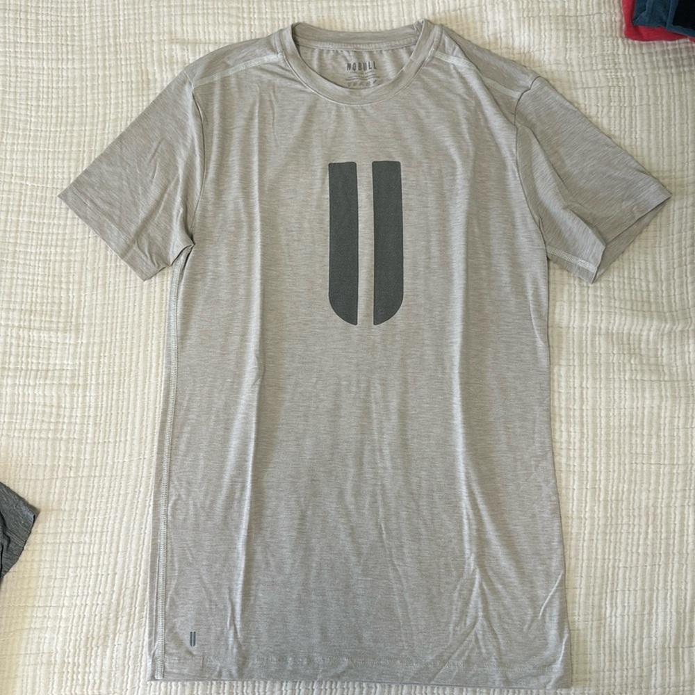 NOBULL Horns Tee